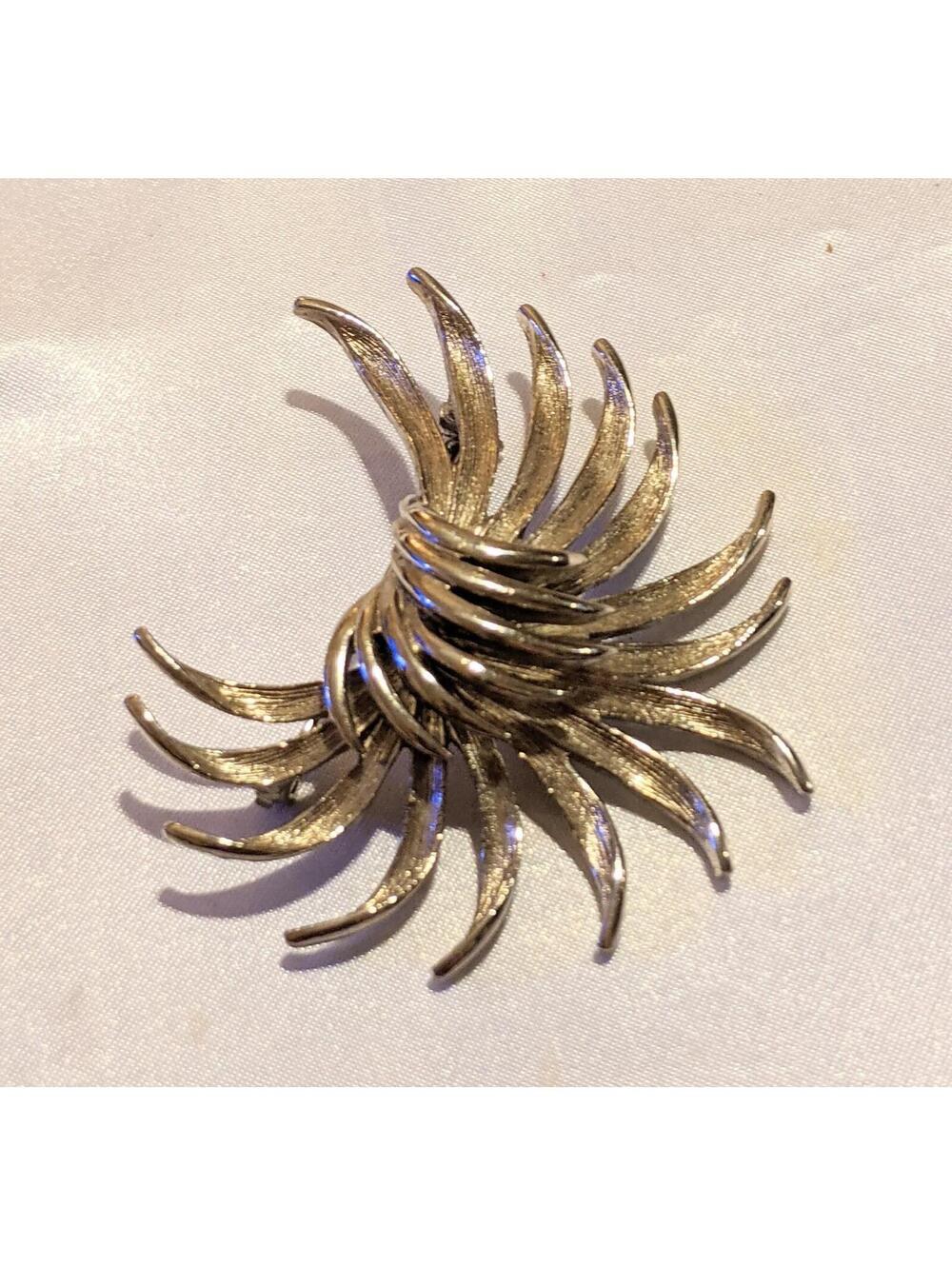 Vintage Stylized Swirled Feathers MCM Style Brooch Pin Silver Tone Metal 2 3/8"